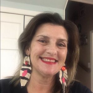 Meet your Posher, Brenda